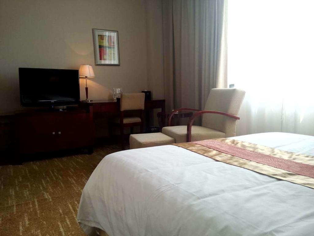 Century Hotel Taicang Номер фото