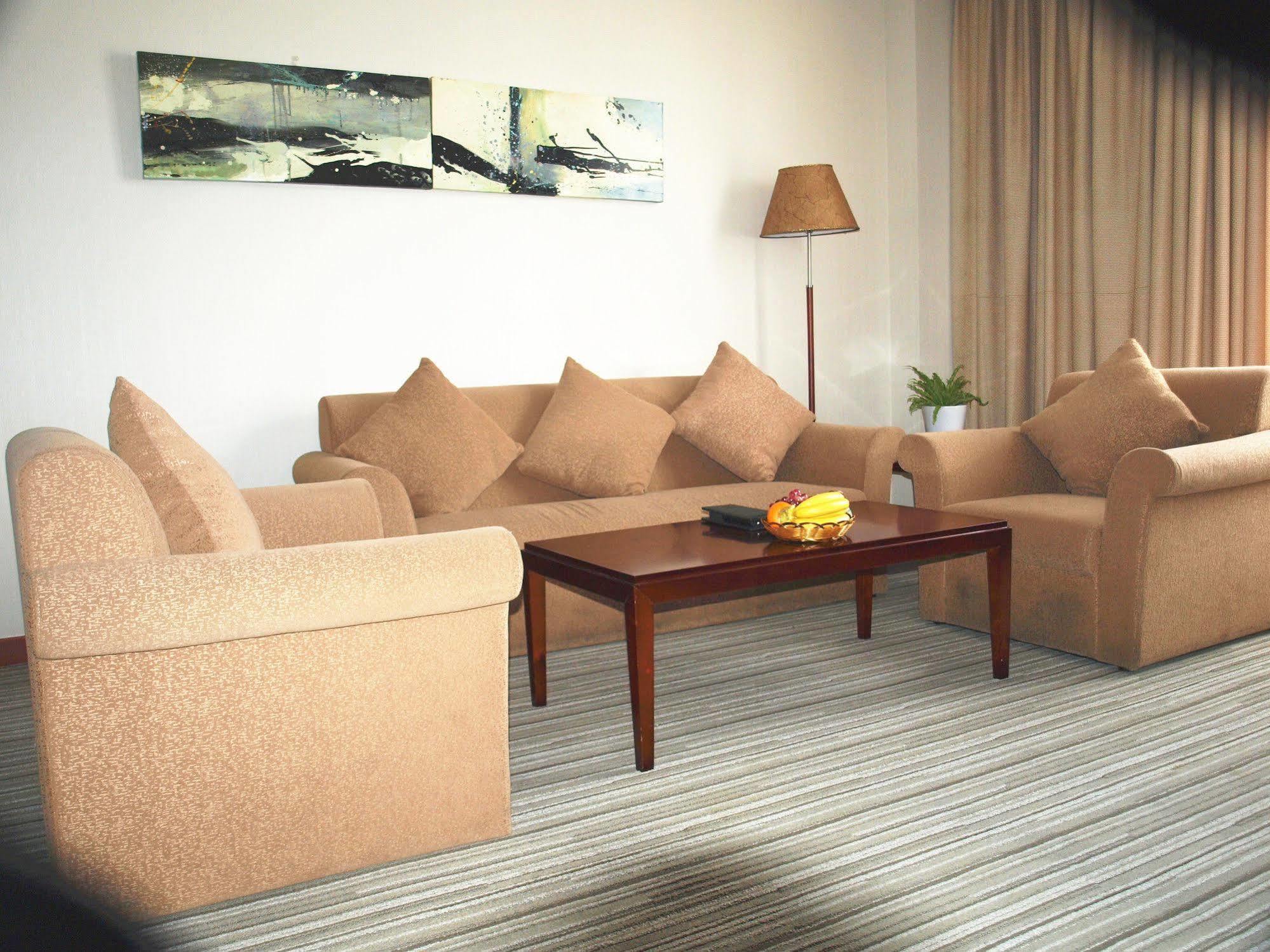 Century Hotel Taicang Екстер'єр фото