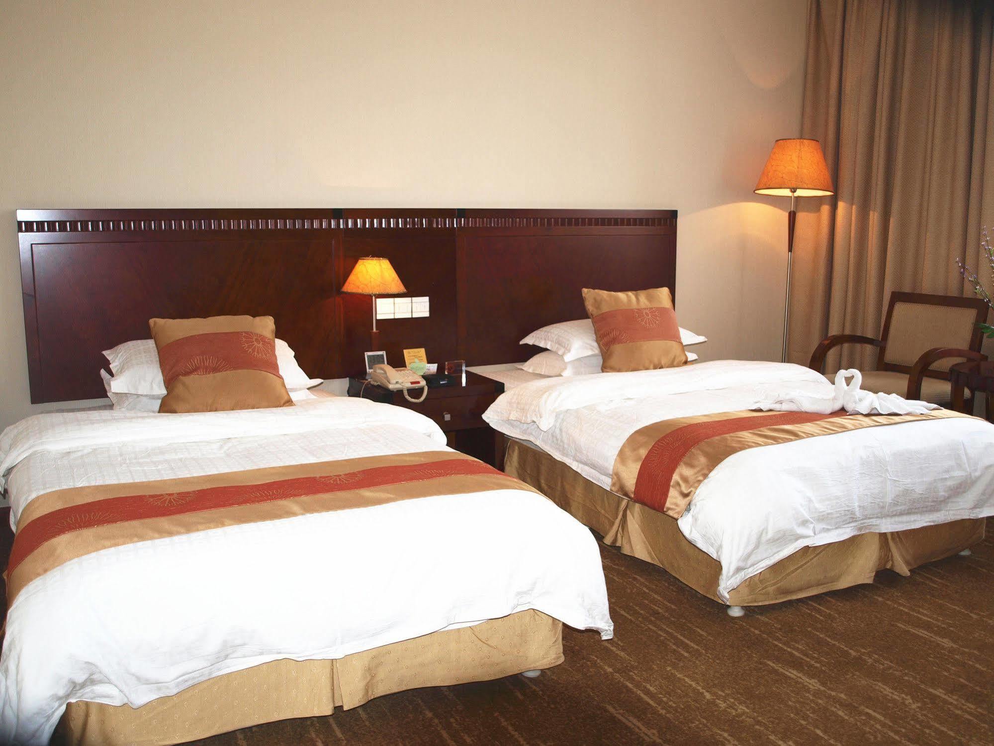 Century Hotel Taicang Екстер'єр фото