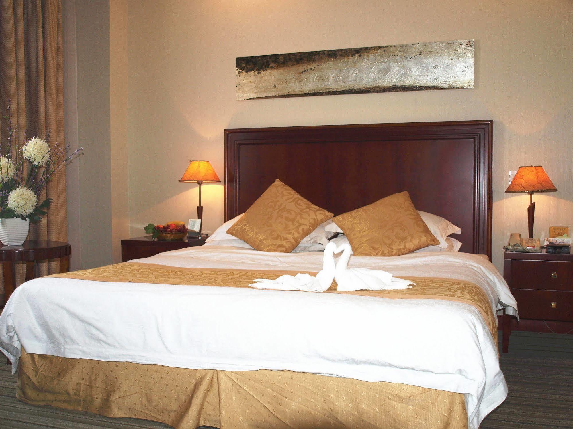 Century Hotel Taicang Екстер'єр фото