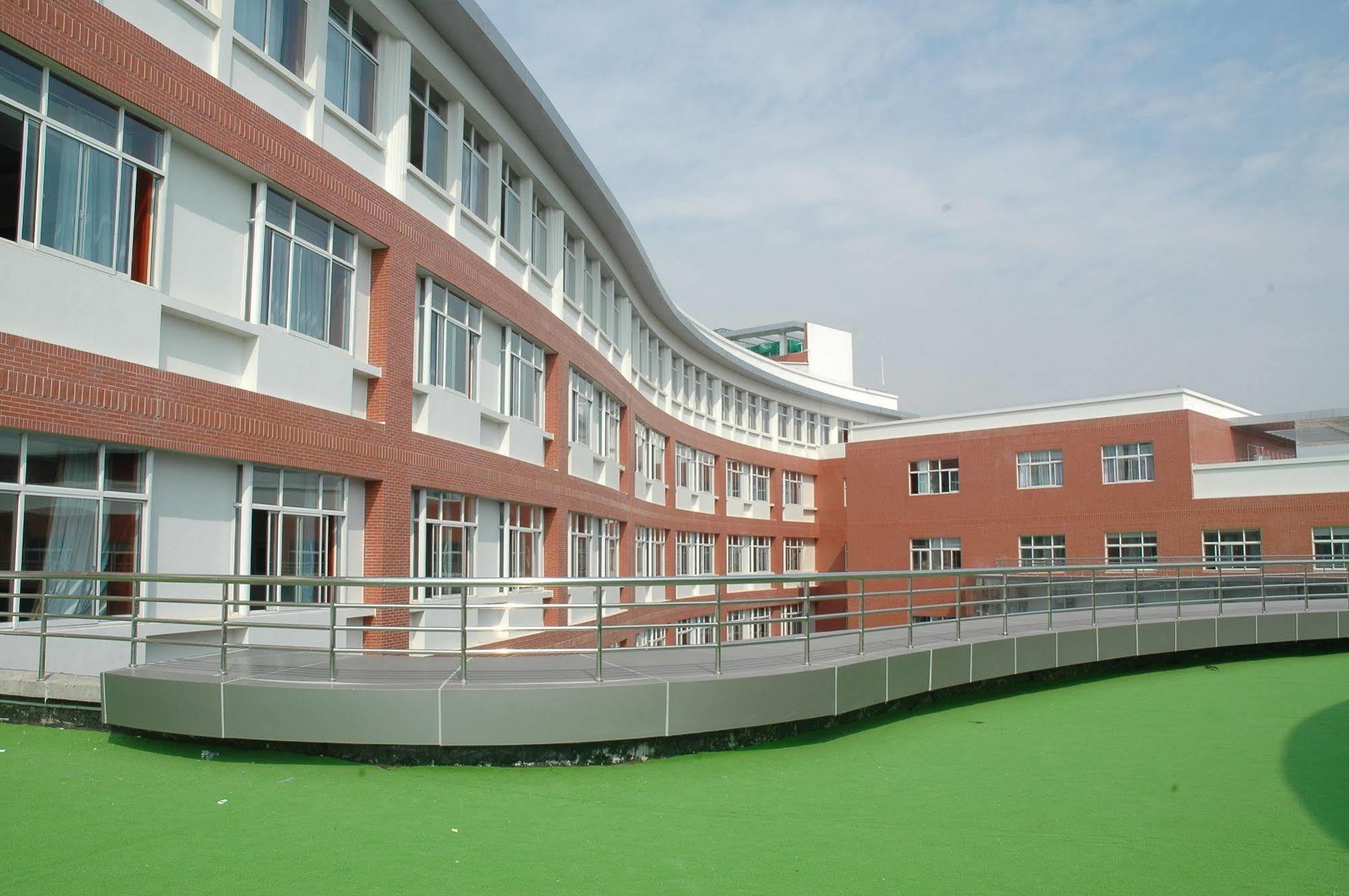 Century Hotel Taicang Екстер'єр фото